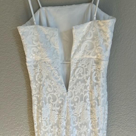 My Kind of Forever White Mesh Floral Embroidered Maxi Dress Medium - Picture 6 of 8